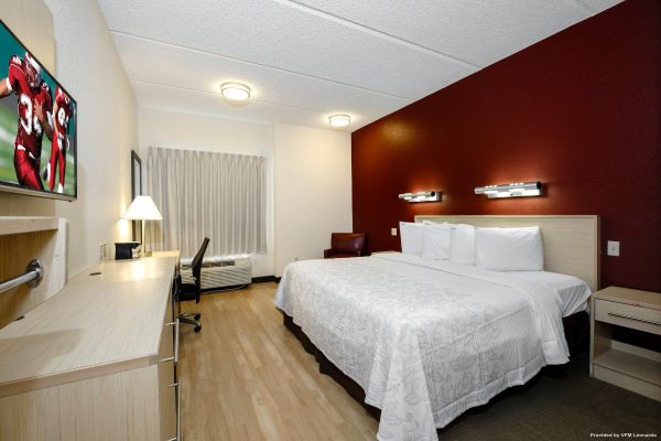 Hotel Red Roof PLUS Gainesville